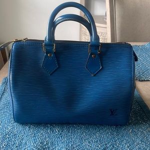 Authentic Louis Vuitton LV speedy 30 Blue Epi hand bag